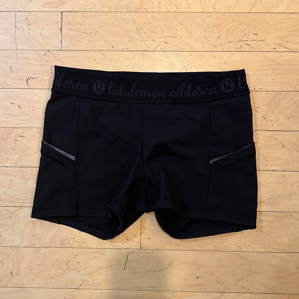 Lulu lemon black short biker shorts